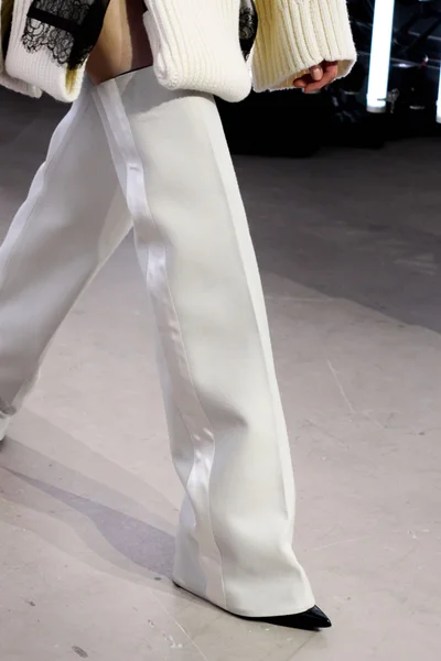 Look 7